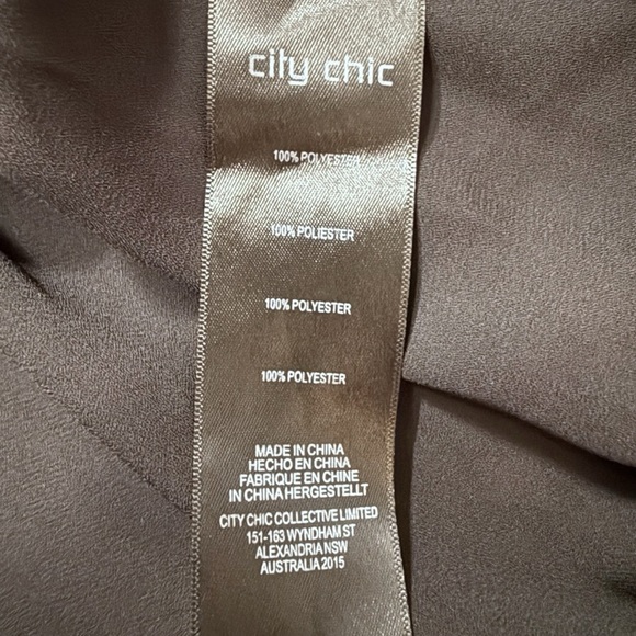 CITY CHIC Sexy Zip Top - Plus 16 (Small) Black / Gold - Picture 8 of 11